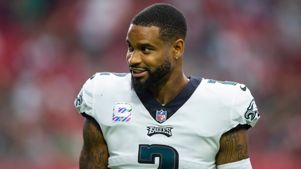 Philadelphia Eagles cornerback Darius Slay (2) against the Arizona Cardinals at State Farm Stadium.